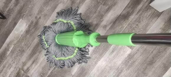 High Quality Bamboo Fiber Self-twisting Water Rotating Mop with Less Consumption of Water